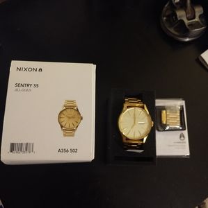 Nixon sentry ss watch (gold)
